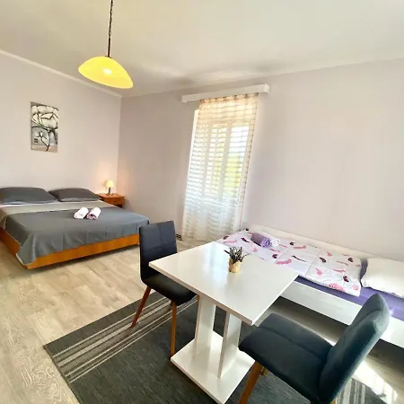 Anka Guest house Nerezine