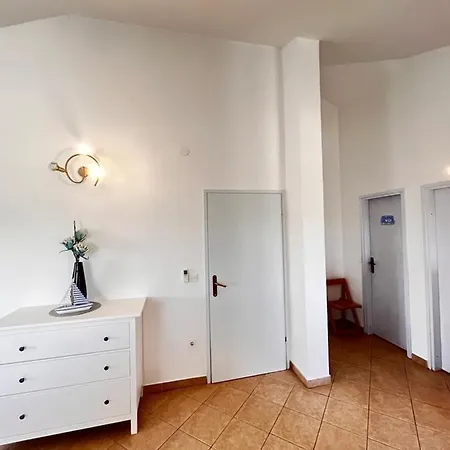 Guest house Anka Nerezine